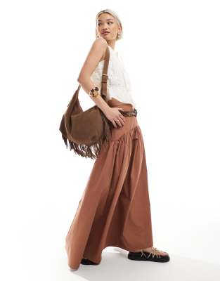 ASOS DESIGN - Maxirock in Braun mit tiefer Taille