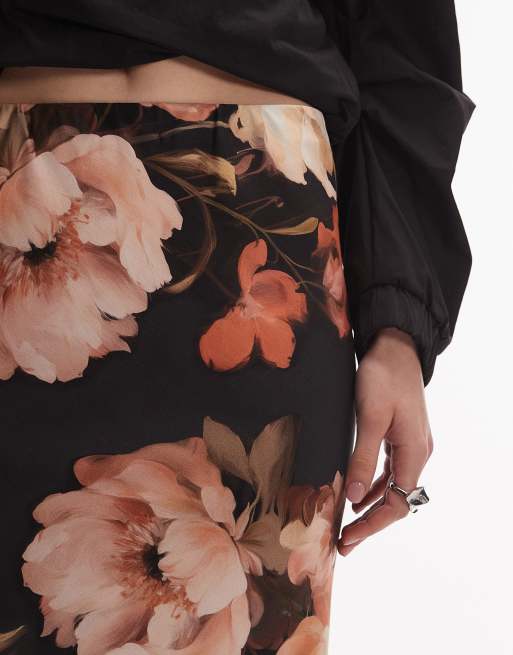 ASOS DESIGN – Maxirock mit asymmetrischem Schnitt und Blumenmuster, 3 von 5