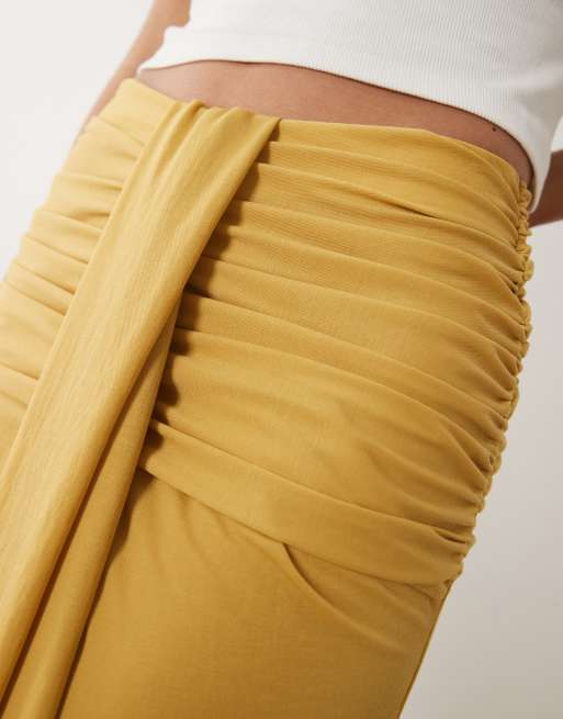 ASOS DESIGN Maxirock mit Drapierung und Raffungen in Senfgelb, 4 von 5