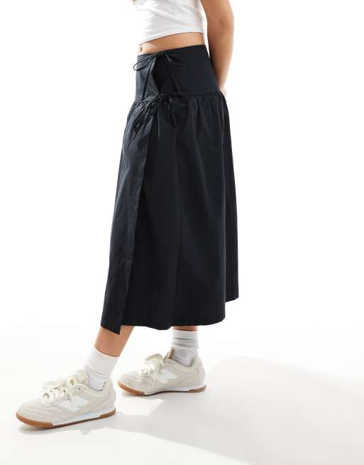 ASOS DESIGN - Maxirok van poplin met verlaagde taille en gestrikte zijkant in zwart, 3 van 5