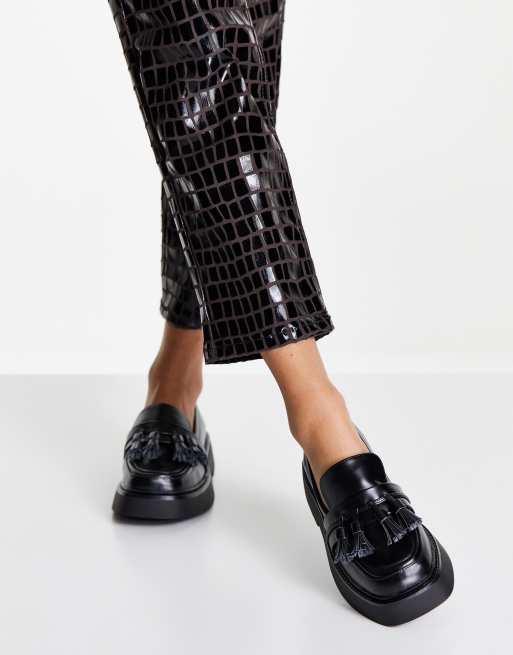 ASOS DESIGN - Maxwell - Loafers met dikke zool en kwastjes in zwart, 3 van 4
