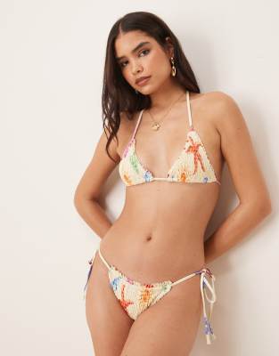 ASOS DESIGN - May - gesmokte, seitlich gebundene Bikinihose mit Muschelprint-Gelb