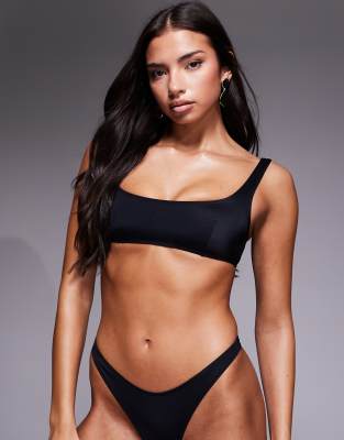 ASOS DESIGN - Maya - Kurz geschnittenes Bikinioberteil in Schwarz mit U-Ausschnitt