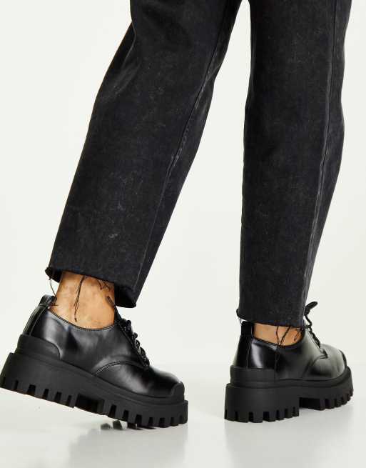 ASOS DESIGN - Mayan - Platte veterschoenen met dikke zool in zwart, 2 van 4