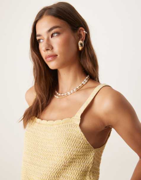 ASOS DESIGN – Mehrlagiges Strick-Camisole in Gelb mit Maschenmuster - view 1