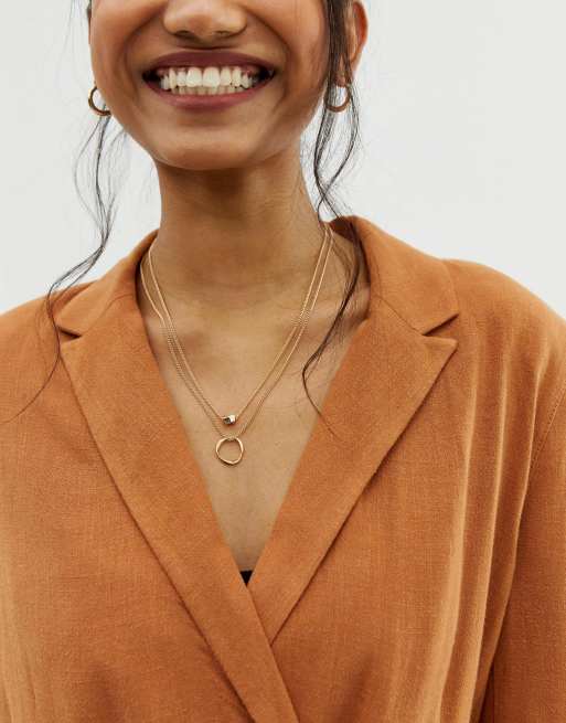 ASOS DESIGN – Mehrreihige Halskette mit Nuggetperlen- und Kreisanhängern, 3 von 4