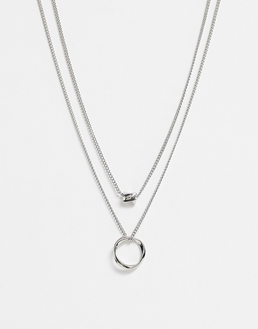 asos design -  – Mehrreihige Halskette mit verdrehten Anhängern und Creolen in Silber