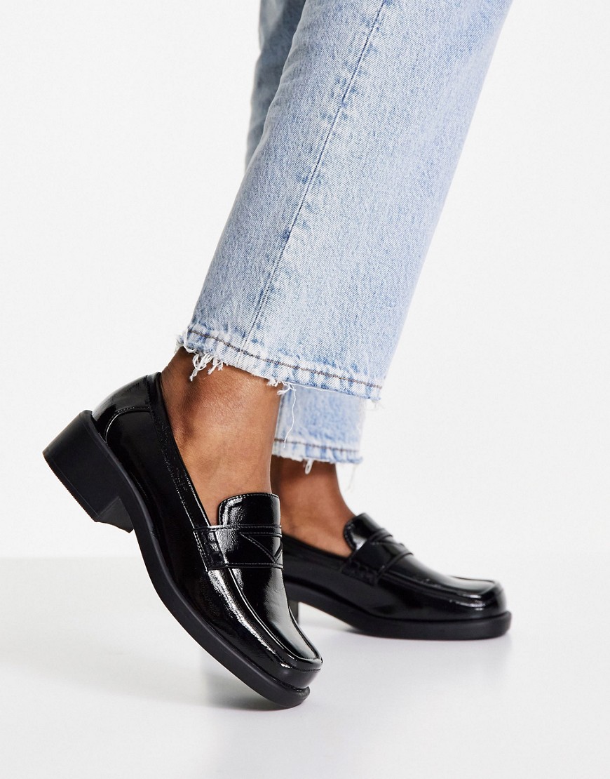 ASOS DESIGN Melbourne 90's chunky loafers in black patent