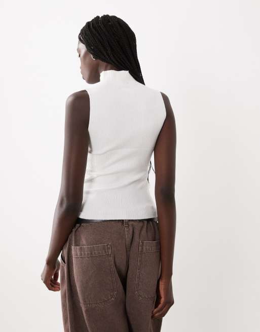 ASOS DESIGN melierter Strick-Ripp-Body mit ärmellosem Stehkragen in Cremeweiß, 4 von 4