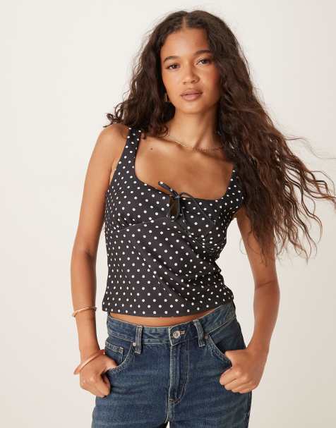 ASOS DESIGN - Melkmeisjestop met gerimpelde buste en strikdetail en stippen - view 1