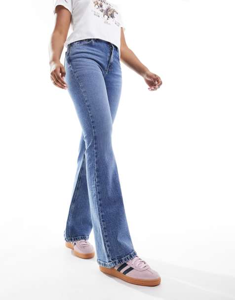 ASOS DESIGN – Mellanblå flared jeans med medelhög midja - view 1