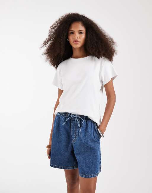 ASOS DESIGN – Mellanblå, långa jeansshorts i dra på-modell, 2 av 5