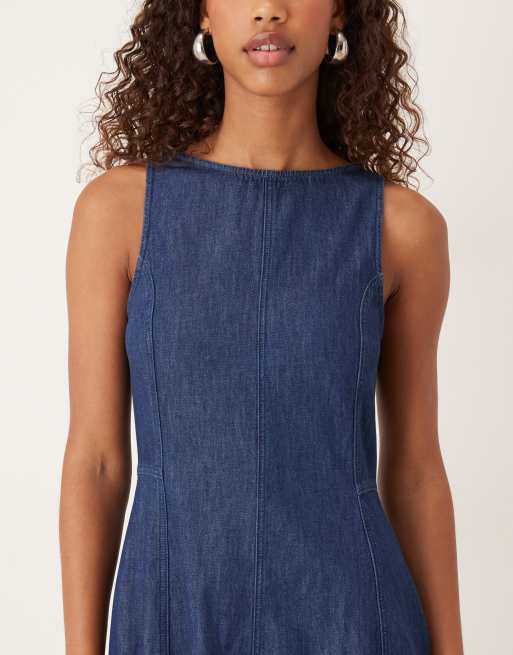 ASOS DESIGN – Mellanblå midaxiklänning i denim med brottarringning och dekorativ söm, 4 av 4