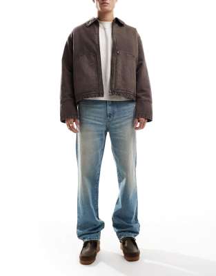 ASOS DESIGN – Mellanblå, tvättade jeans med raka ben - view 1
