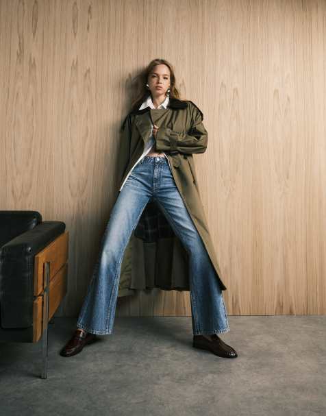 ASOS DESIGN – Mellanblå, utsvängda jeans och medelhög midja - view 1