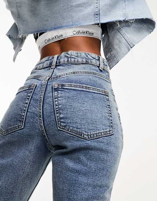 ASOS DESIGN - Mellemblå komfortable mom-jeans med flænger i slim fit, 4 af 5