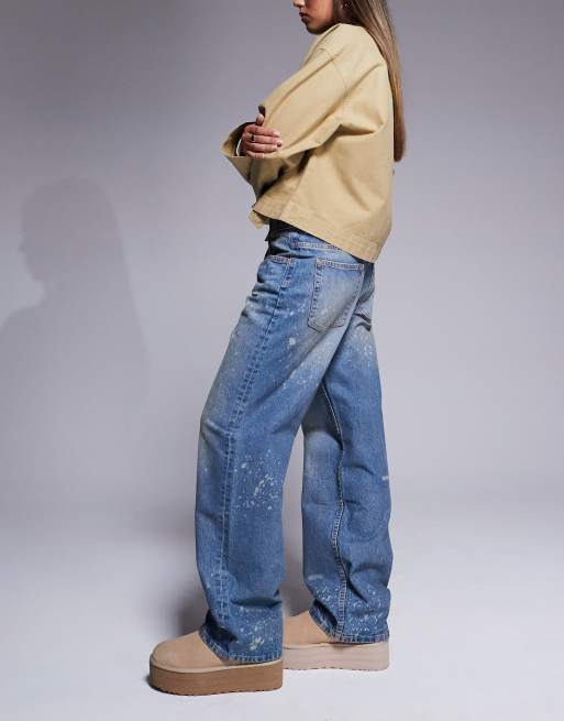 ASOS DESIGN - Mellemblå lavtaljede jeans med baggy pasform og malerpletter , 3 af 5