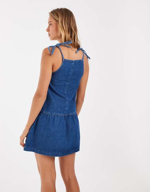 ASOS DESIGN - Mellemblå minikjole i denim med peplum-kant og smock, 2 af 4