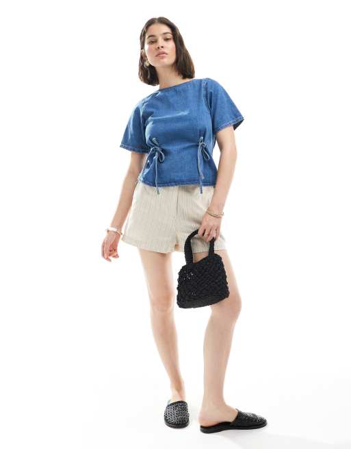 ASOS DESIGN - Mellemblå T-shirt med indsyet talje med bindebånd i denim, 3 af 4