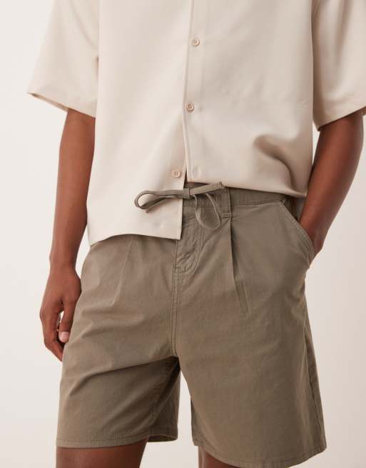 ASOS DESIGN - Mellemlange, plisserede og kakifarvede shorts med brede ben og løbesnor, 2 af 5