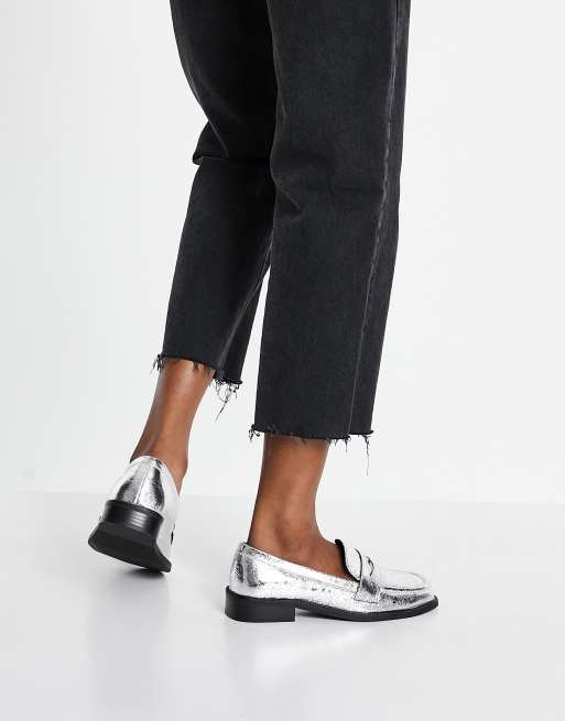 ASOS DESIGN - Mensy - Loafers met brede pasvorm in zilver, 3 van 4