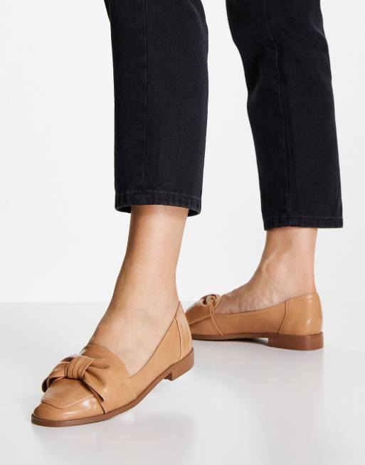 ASOS DESIGN Mentor bow loafer flat shoes in tan | ASOS