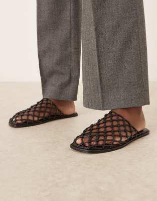 ASOS DESIGN - Mercy - Flache, geflochtene Mules in Schwarz
