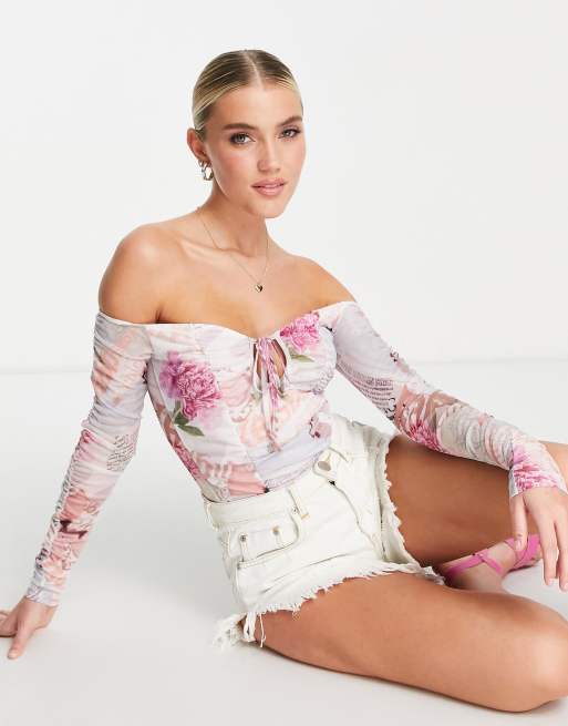 ASOS DESIGN - Mesh bardot bodysuit in briefkaart print - MULTI