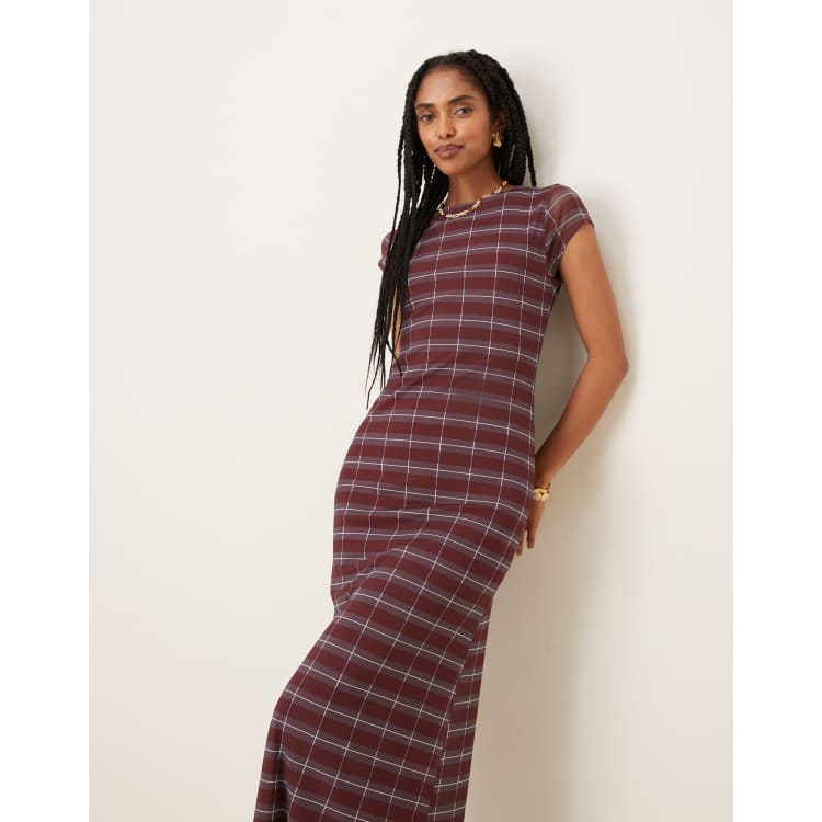 plaid burgundy dress X Gabby Windey Burgundy Belted Plaid Smocked Maxi Dress | Chic & Elegant