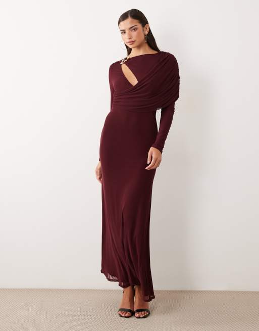ASOS DESIGN Mesh-Maxikleid mit Metall-Details und Cut-out-Wasserfallausschnitt in Burgunderrot, 2 von 4