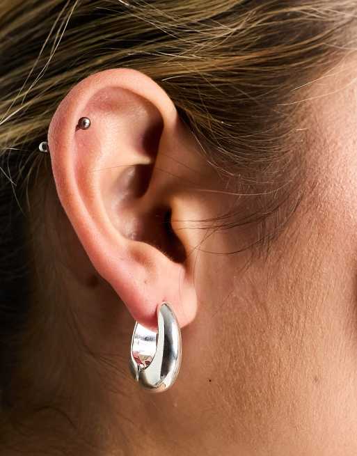 ASOS DESIGN - Met zilver vergulde clicker oorringen met chunky ovalen design