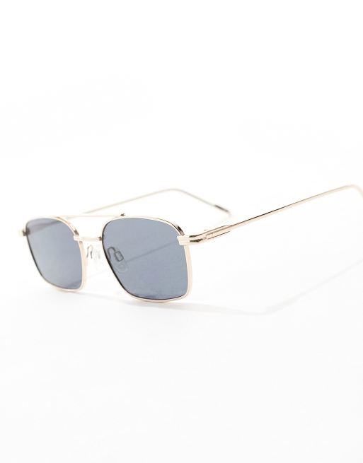 ASOS DESIGN metal aviator sunglasses with smoke lens in gold, 4 of 4