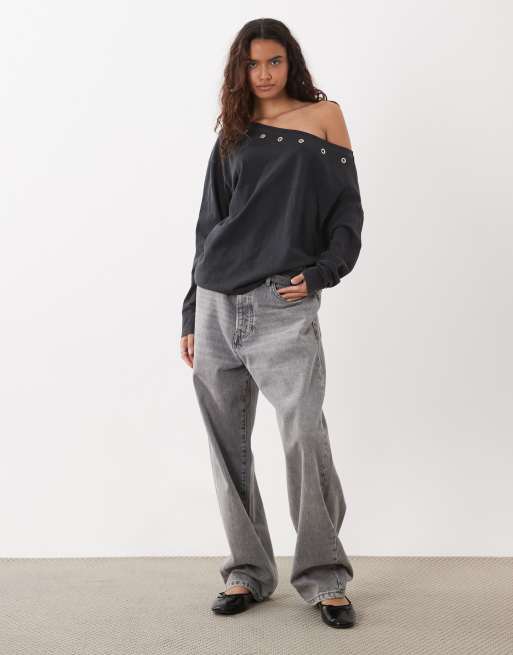 ASOS DESIGN metal eyelet dropped shoulder t-shirt in charcoal, 2 of 4