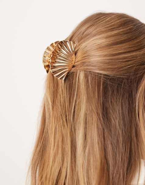 ASOS DESIGN metal hair claw with shell design in gold - view 1