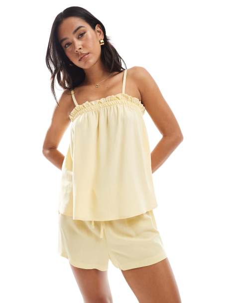 ASOS DESIGN – Micro-Shorts aus Leinenmix in Buttermilchgelb - view 1