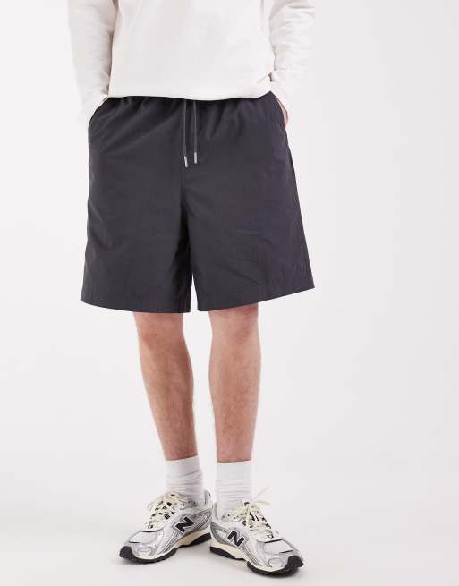 ASOS DESIGN mid length elasticated jorts in charcoal, 5 of 5