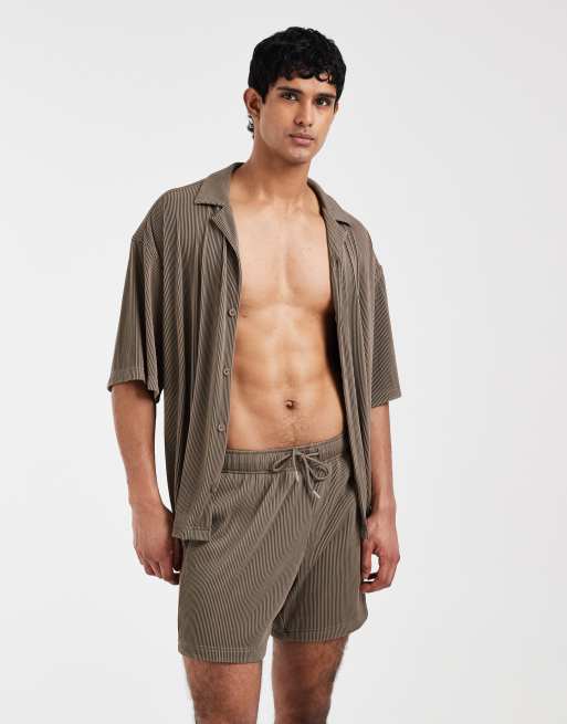 ASOS DESIGN plissé shirt & shorts set in brown, 2 of 3