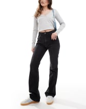 ☆ドイツ発*BERSHKA*新作*ローライズブーツカットパンツ/D-BLUE Bershka low rise triple waistband bootcut jeans in dark blue