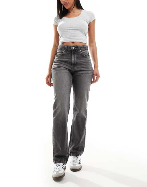 ASOS DESIGN mid rise straight jeans in grey