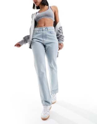 mid rise straight jeans in pale blue