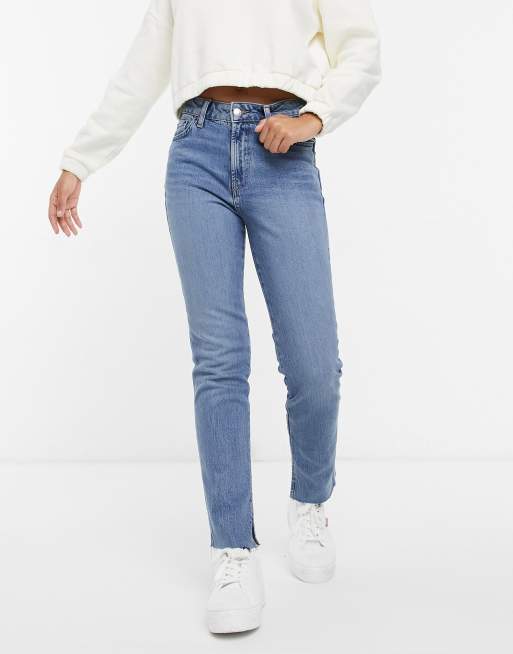 ASOS DESIGN mid-rise vintage 'skinny' jeans in midwash with split hem, 4 of 4