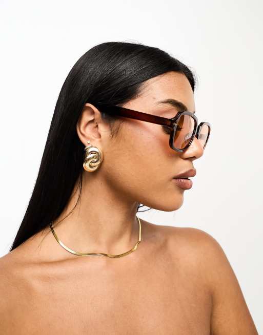 ASOS DESIGN mid square sunglasses in brown with light brown lens , 2 of 4