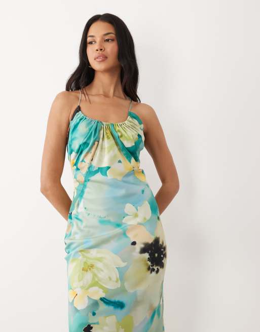 	 ASOS DESIGN – Midaxi-Kleid in Schwarz-Weiß mit U-Ausschnitt, Schrägschnitt und überdimensionalem Blumenmuster, 2 von 4