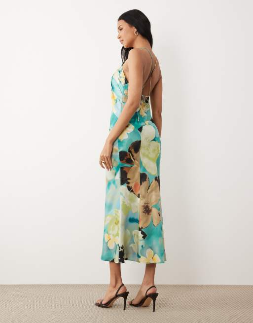 	 ASOS DESIGN – Midaxi-Kleid in Schwarz-Weiß mit U-Ausschnitt, Schrägschnitt und überdimensionalem Blumenmuster, 4 von 4