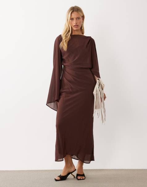 ASOS DESIGN Midaxi-Kleid mit Kimonoärmeln, Cape-Detail, Drapierung und Rückenausschnitt in Schokobraun - view 1