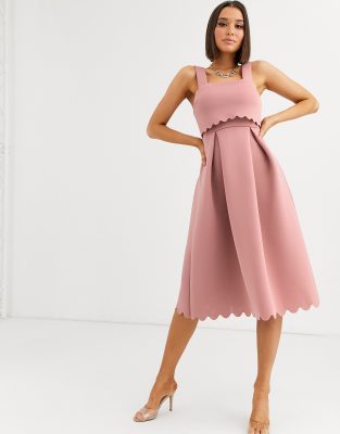 ASOS DESIGN – Midi-Ballkleid mit Carré-Ausschnitt und Bogenkante | ASOS