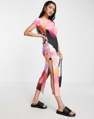 ASOS DESIGN midi bodycon dress with lattice detail in pink blurred floral  - ASOS Price Checker