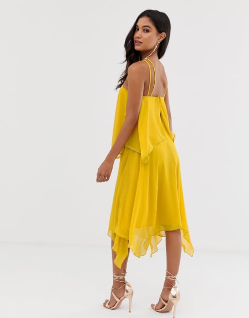 Yellow dress