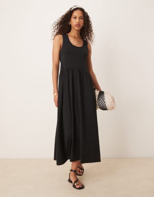 ASOS DESIGN - Midi-Hängerkleid in Schwarz mit Rüschen und U-Ausschnitt
