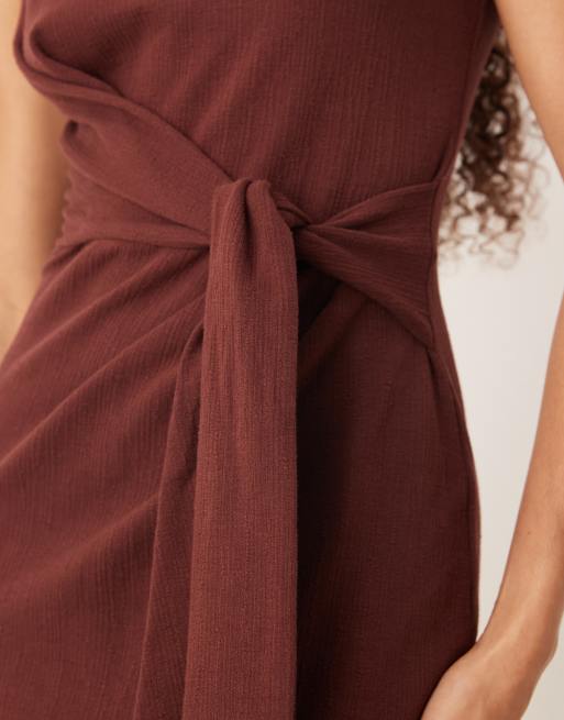 ASOS DESIGN - Midi jurk met kapmouwtjes en gestrikte zijkant in bruin, 3 van 4